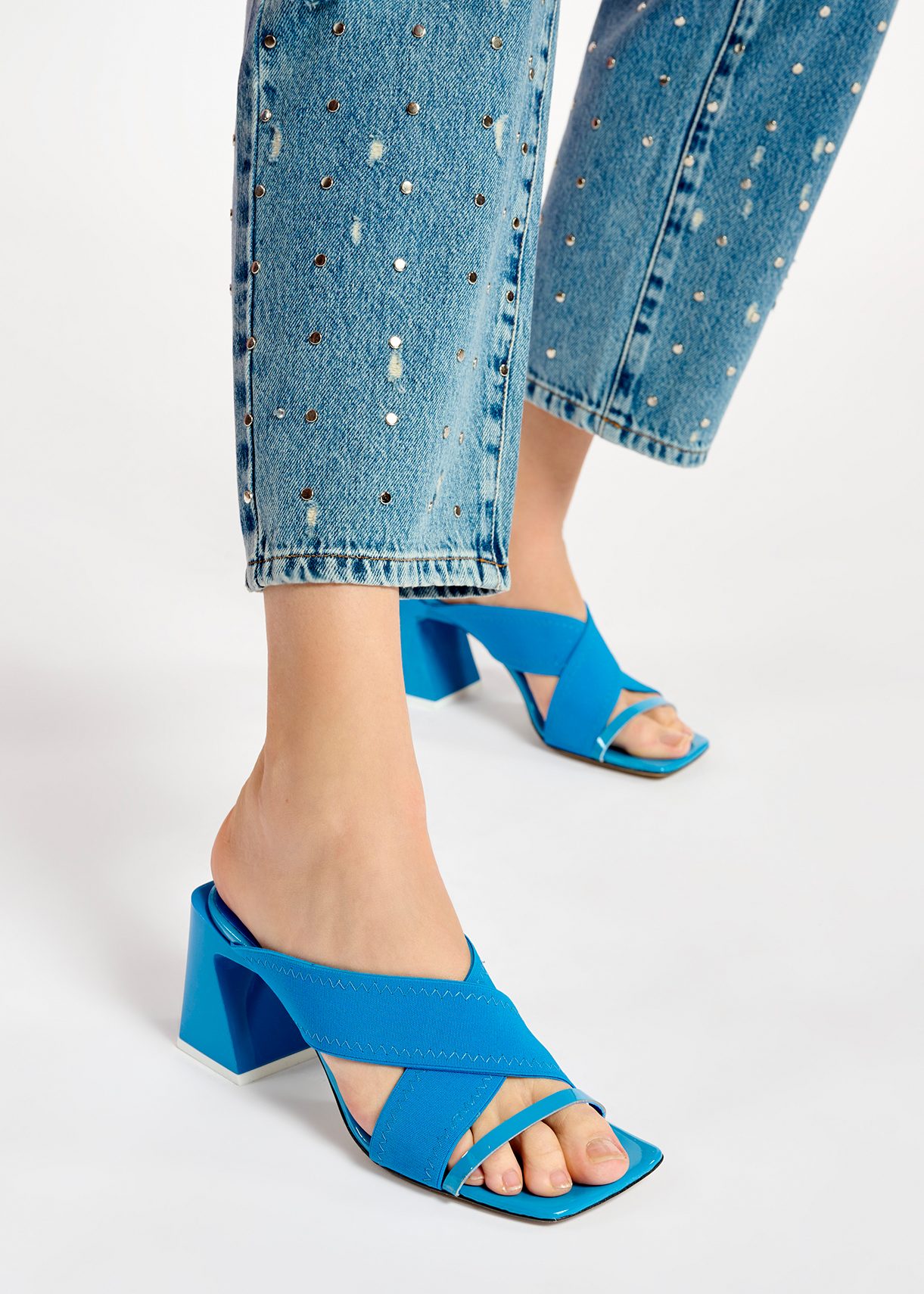Schoenen online voor dames - Essentiel Antwerp Belgie